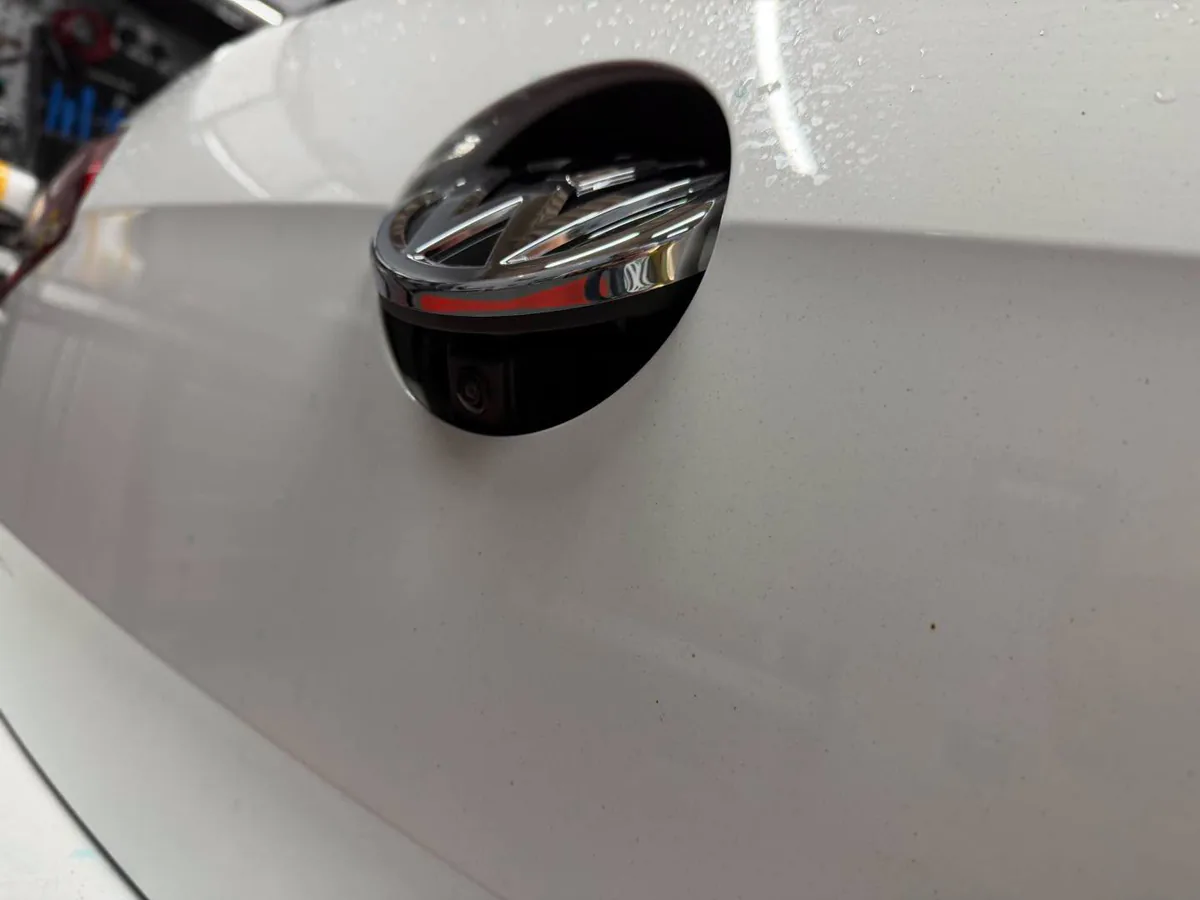 Golf MK7 tailgate badge reverse camera