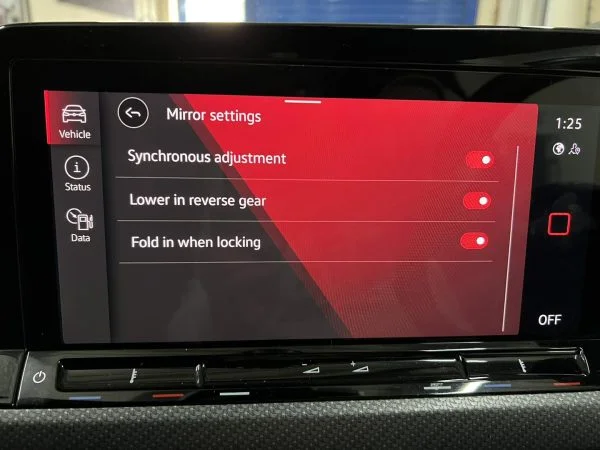 VW Golf Mk8 infotainment mirror settings with fold when locking option