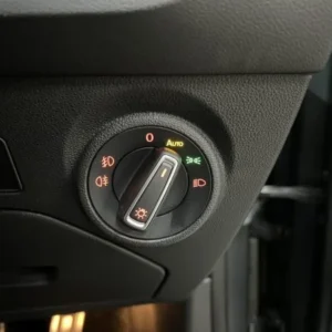SEAT headlight switch with Auto position – illustrative Leon installation