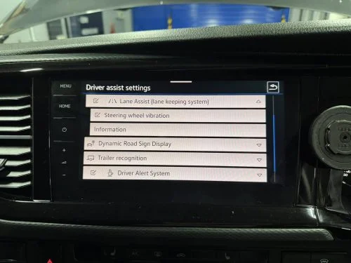 VW T6.1 driver-assist menu with Lane Assist settings