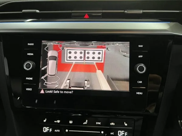 Arteon Shooting Brake camera calibration target on screen
