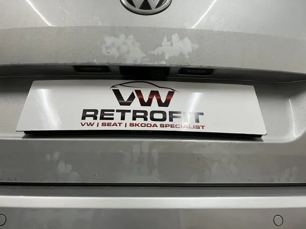 Rear camera fitted in the VW Sharan tailgate handle