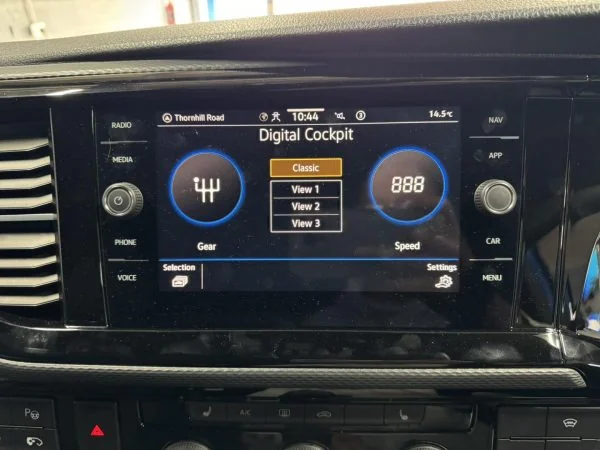 VW Transporter T6.1 digital instrument cluster